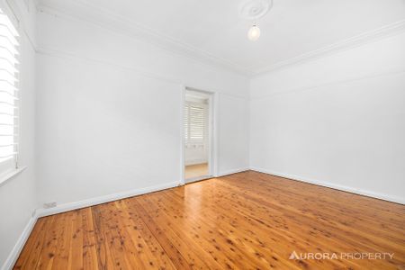 195 Sailors Bay Road (Near Euroka Street), Northbridge NSW 2063 - House For Rent | Domain - Photo 3
