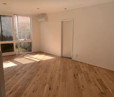 Inner city living - Photo 1