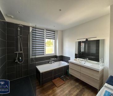 Location Appartement 4 pièces 100m² LORIENT 56100 - Photo 6