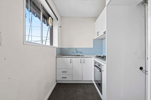 11/45 Woolton Avenue, Thornbury VIC 3071 - Apartment For Rent | Domain - Photo 1