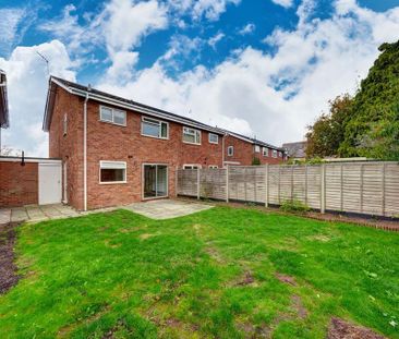 3 bedroom semi-detached house to rent - Photo 6