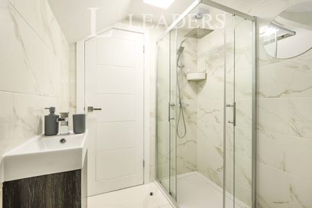 1 bedroom room to rent Langsett Road, Sheffield - Photo 3