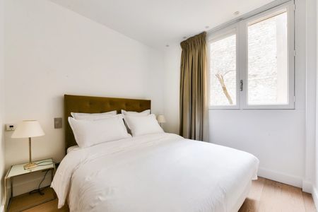 Tout savoir sur cet appartement dans le quartier Triangle d'Or, à Paris 8ème - Photo 4