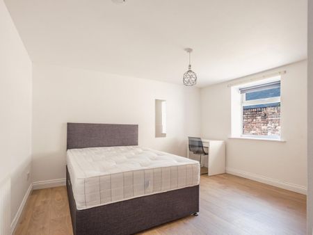 5 bedroom flat to rent - Photo 5