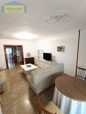 Alquiler Habitación en Avda. Andalucía, Jaén - Photo 3