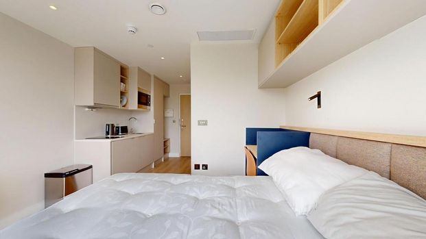 Studio to rent - Photo 1