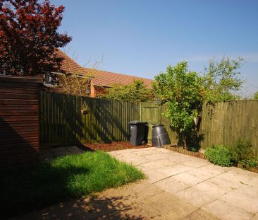 3 bedroom terraced house to rent - Photo 5