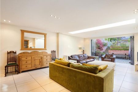 4 bedroom terraced house to rent - Photo 4