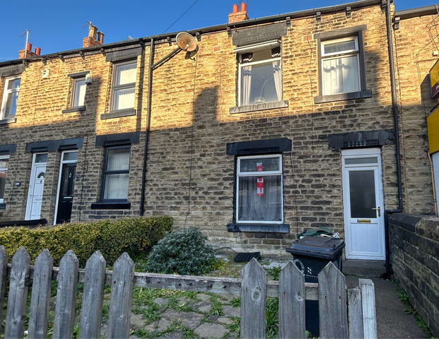 Doncaster Road Room 2 - Photo 1