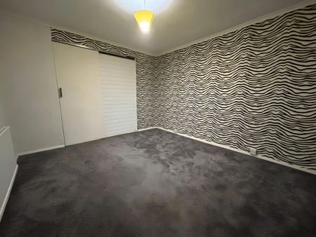 2 Bedroom Flat To Let - HP12 - Photo 3