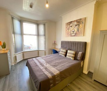 1 bedroom in a house share to rent - Photo 1