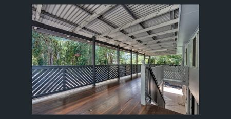 Conveniently Located Strathpine Home - Photo 2