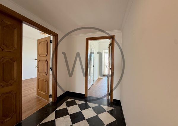 Apartamento T5+1 em Lisboa