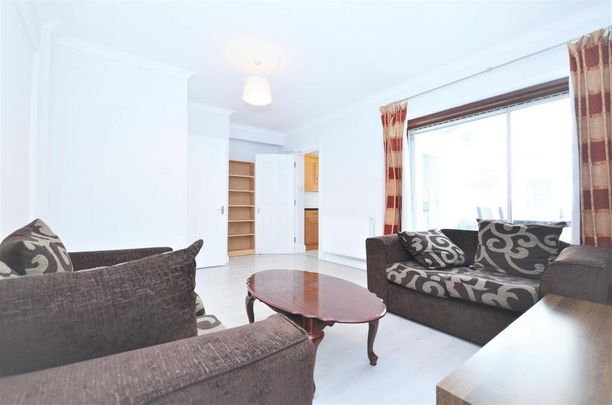 4 bedroom terraced house to rent - Photo 1