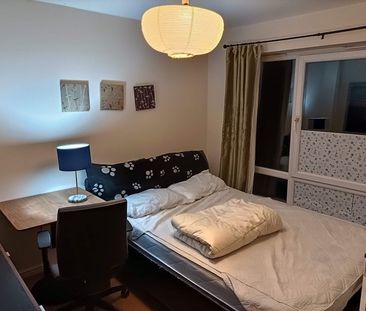 Room in a Shared House, Beds Semi-Detached Schuster Road, M14 - Photo 2