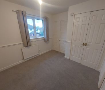 Monmouth Close, Eastleigh, Chandlers Ford - Photo 2