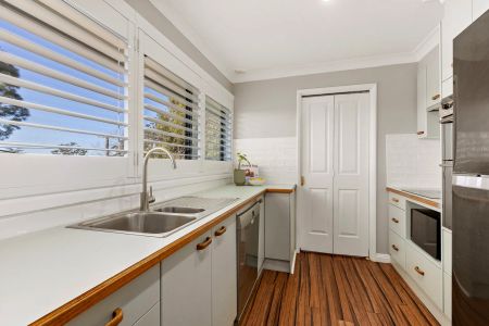 Peaceful Family Retreat with Stunning Views! - Photo 2