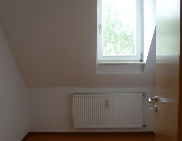 Helle Dachgeschosswohnung – ideal für Paare oder kleine Familien - Photo 1