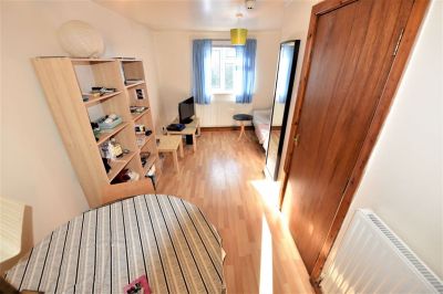 1 bedroom Flat in Flat G, Leeds - Photo 3