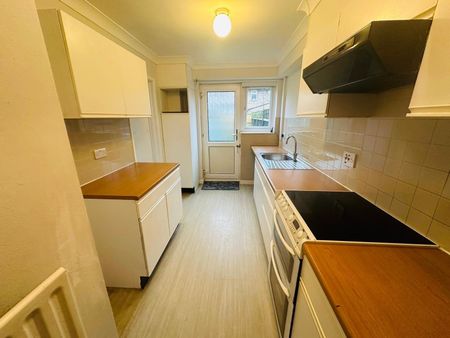 St. Georges Road, Peterborough, Wittering - Photo 3