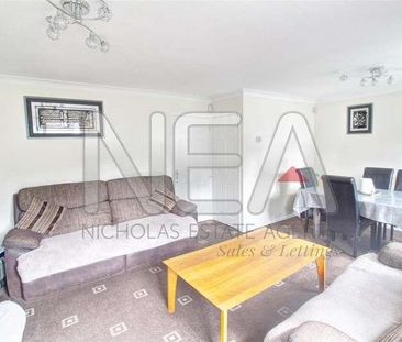 Quantock Avenue, Caversham Park Village, Reading, RG4 - Photo 4