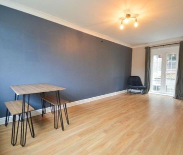 2 bedroom semi-detached house to rent - Photo 4