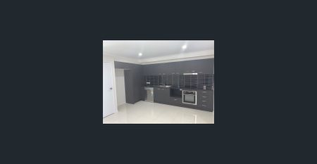 One bedroom spacious unit - Photo 4