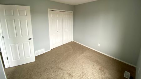 The Hamptons 2 Bed + Den Duplex | Double Garage - Photo 3