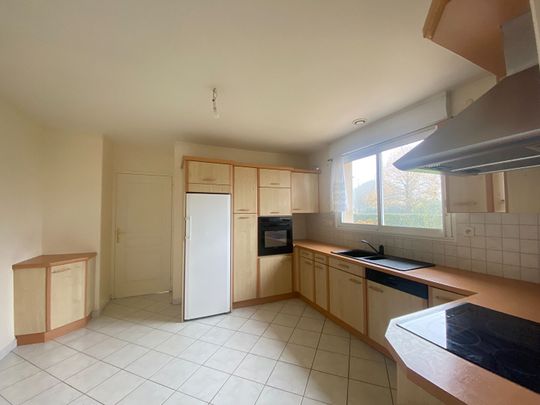 Location maison 5 pièces, 117.94m², Bonchamp-lès-Laval - Photo 1