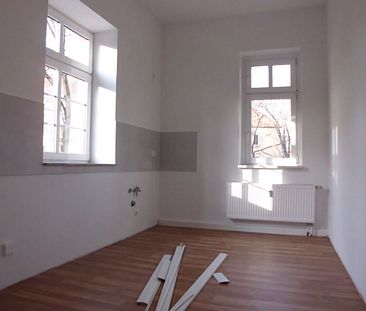 großartige sanierte 3-Raum Altbauwohnung mit EBK und Südbalkon - Foto 3