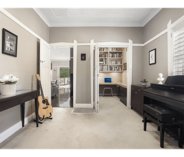 Stylish Family Home in Prime Location - Photo 6