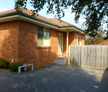 3/10 Oakleigh Street, Oakleigh East VIC 3166 - Apartment For Rent |... - Photo 1