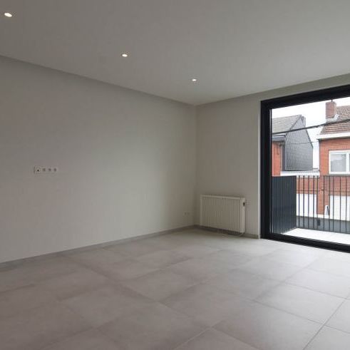 Appartement te huur - Photo 1
