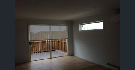 3 bedroom delight - Photo 2