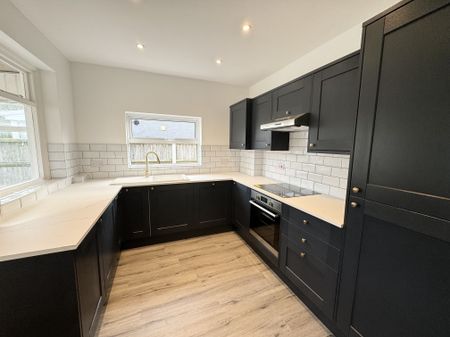 Dell Road East, Lowestoft - Photo 5