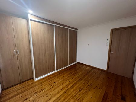 3 Avonlea Crescent, Bass Hill NSW 2197 - House For Rent | Domain - Photo 3