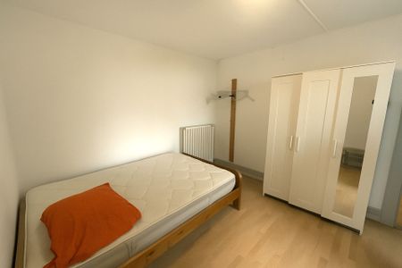 St-Imier, furnished 2-room apartment on the lower ground floor - Photo 2