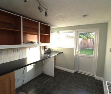 3 bedroom detached house to rent - Photo 6