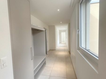 Appartement mansardé moderne de 4,5 pièces avec une vue panoramique fantastique - Photo 2