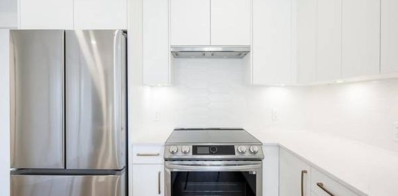 2 BR 2 Bath plus Den new condo in Willoughby Langley - Photo 2