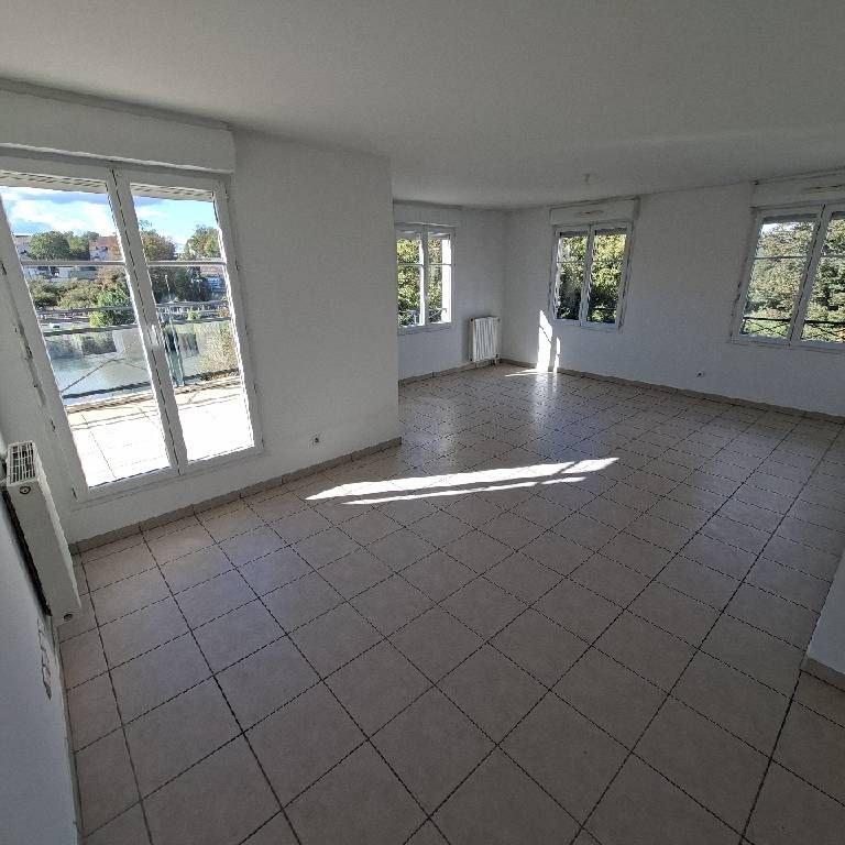 Location Appartement 7 pièces 122m² MEAUX 77100 - Photo 1