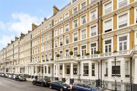 Queen's Gate Gardens, London, SW7 flat to rent - Photo 2