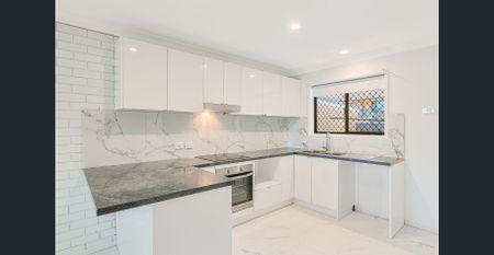 Fully Renovated 2-Storey, 2-Bedroom Unit – Prime Location! - Photo 5