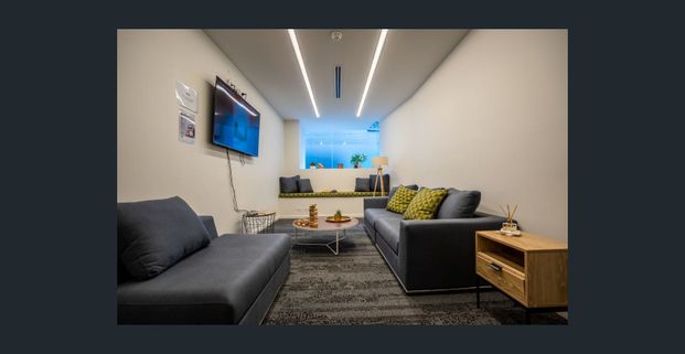 All-inclusive | Fully Furnished | Flexible Leases - Photo 1