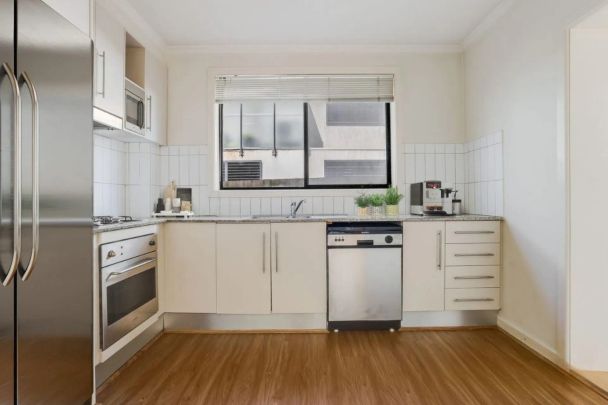 In the Heart of Caulfield - Photo 1