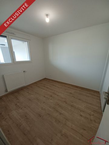 Location Appartement 3 pièces 66m² ECHIROLLES 38130 - Photo 2