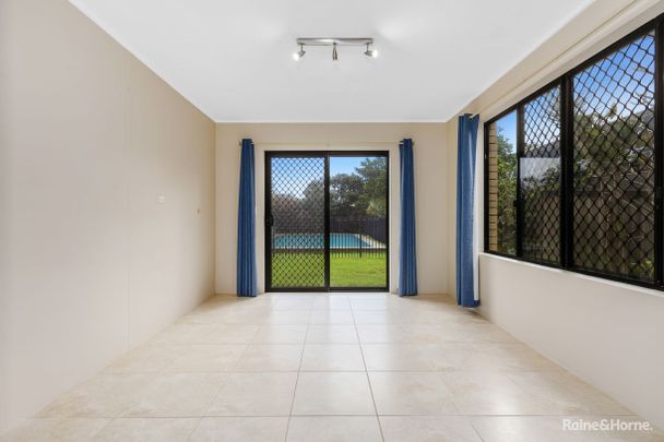 BEACHSIDE LIVING - POOL SERVICE INCLUDED - Photo 1