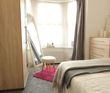 Room in a Shared House, St Edwards Road, RG6 - Photo 4
