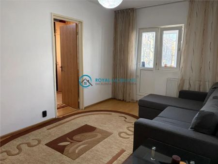 Royal Imobiliare - Inchiriere apartament 2 camere zona Malu Rosu - Fotografie 2