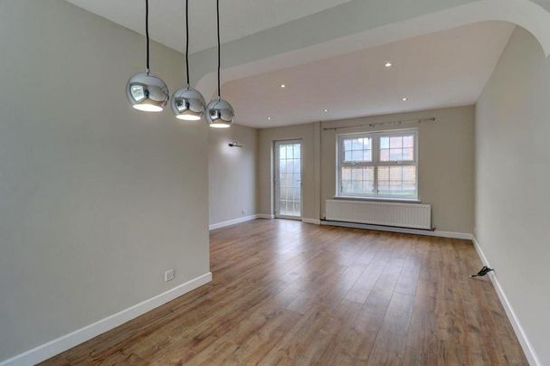 3 bedroom detached house to rent - Photo 1